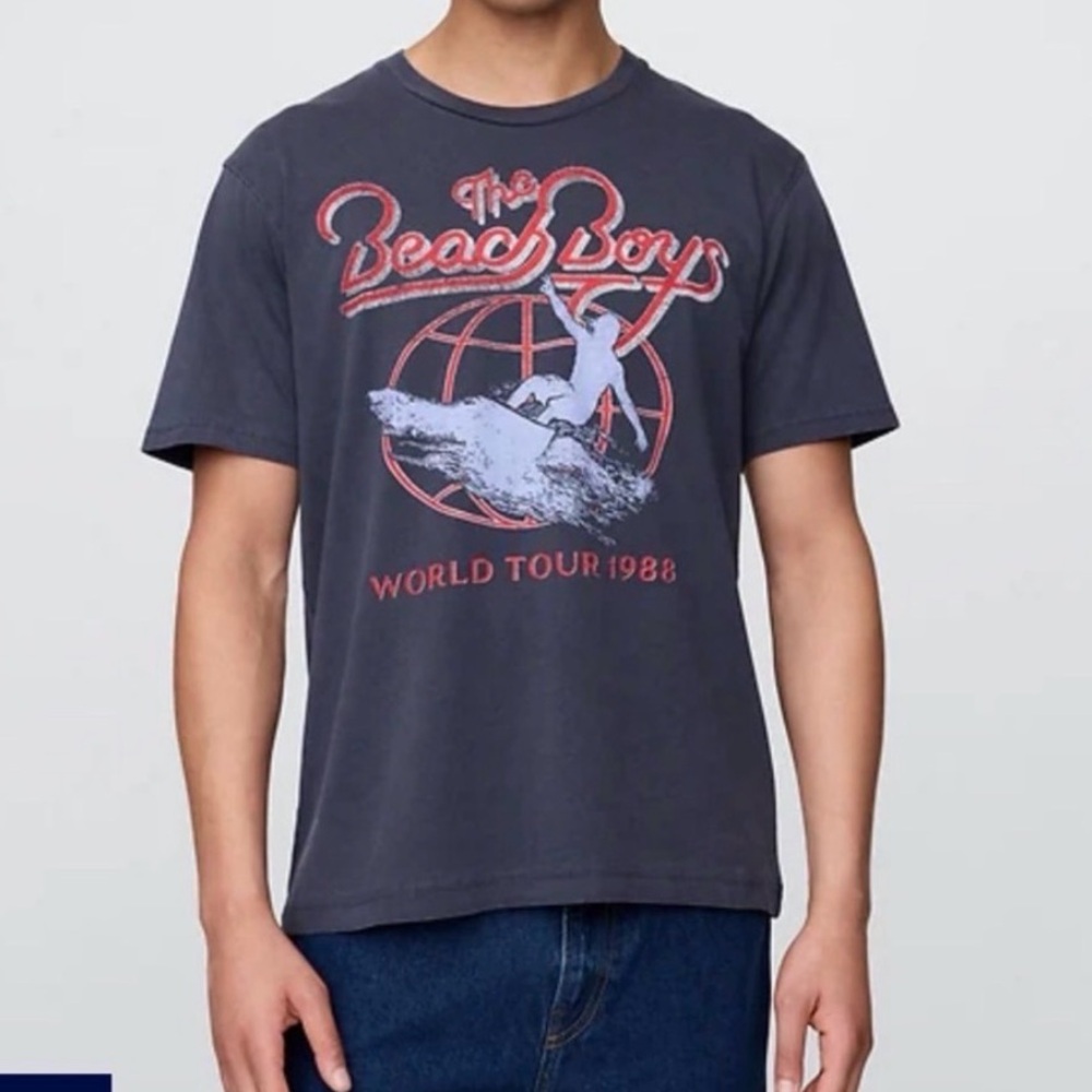 GAP  The Beach Graphic Tee with Red & White Print
